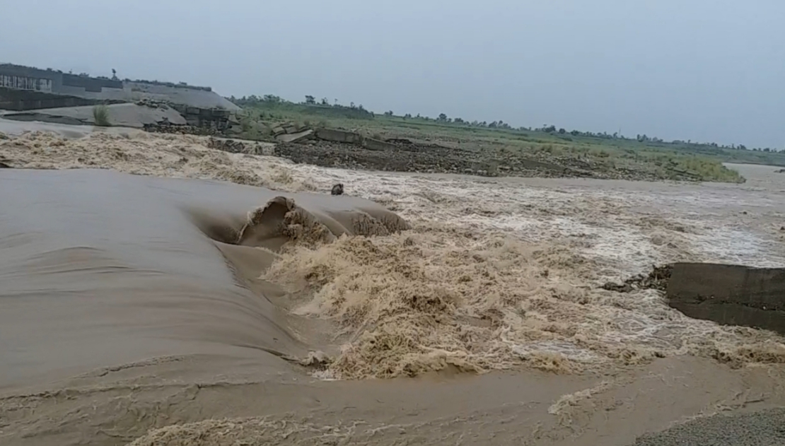 Hathni Kund water level reducing