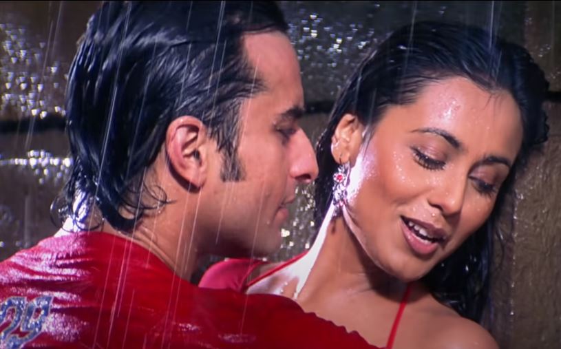 Saif Ali Khan and Rani Mukerji in a still from Hum Tum