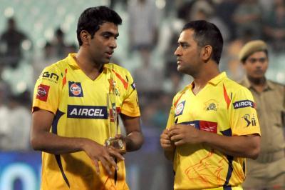 Dhoni believed in Ashwin, wicket-taking ability, suresh raina, ୱିକେଟ ନେବା କ୍ଷମତା,  ରବିଚନ୍ଦ୍ରନ ଅଶ୍ବିନ, ପାୱାର ପ୍ଲେ ଓଭର