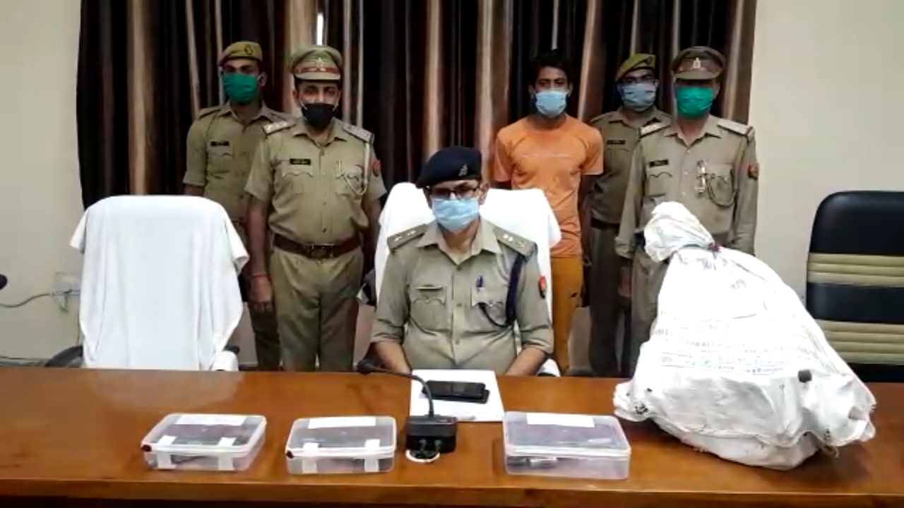 illegal arms factory uncovered, one arrested in amroha uttar pradesh