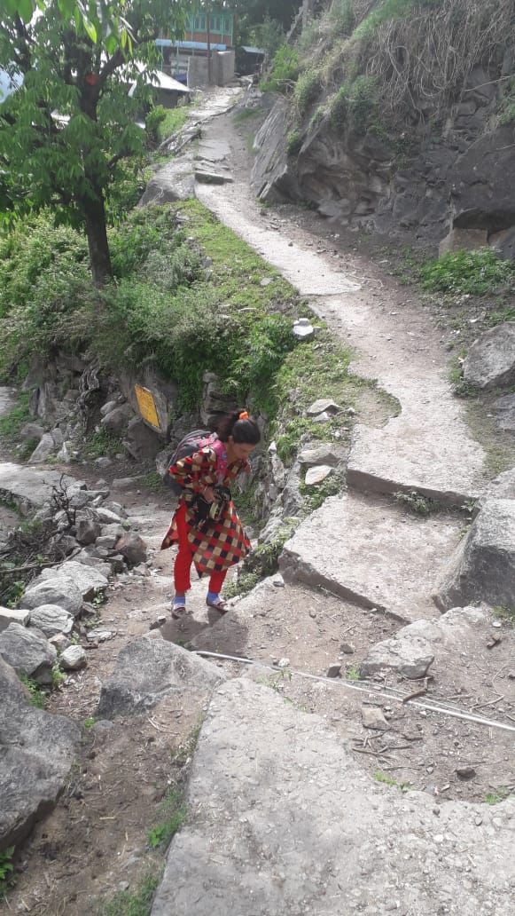 people facing problem due to condition of road in kinnaur