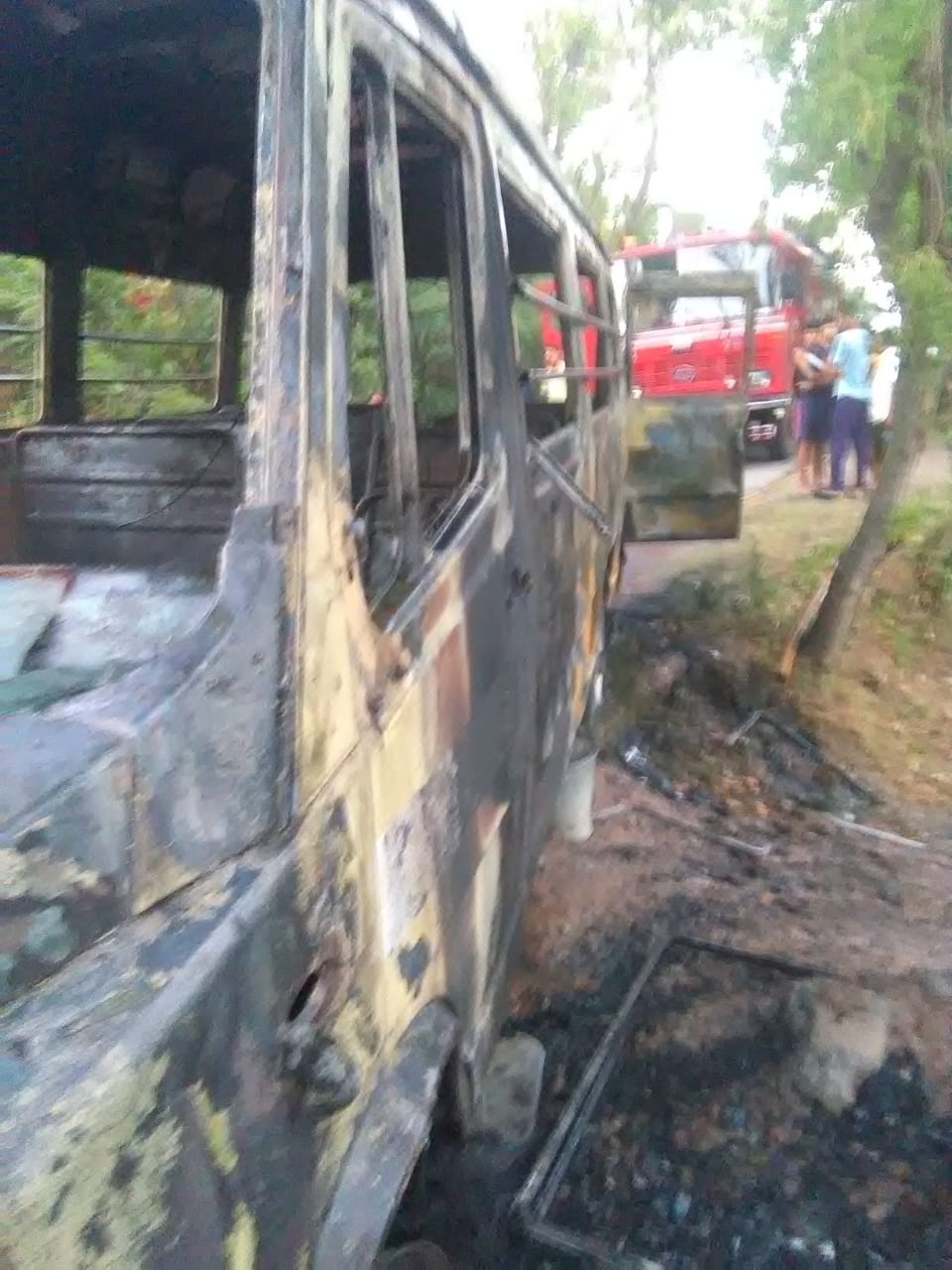 fire in private school bus in hamirpur