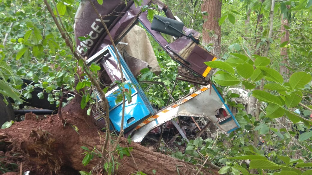 Big road accident in jheerma ghati jagdalpur