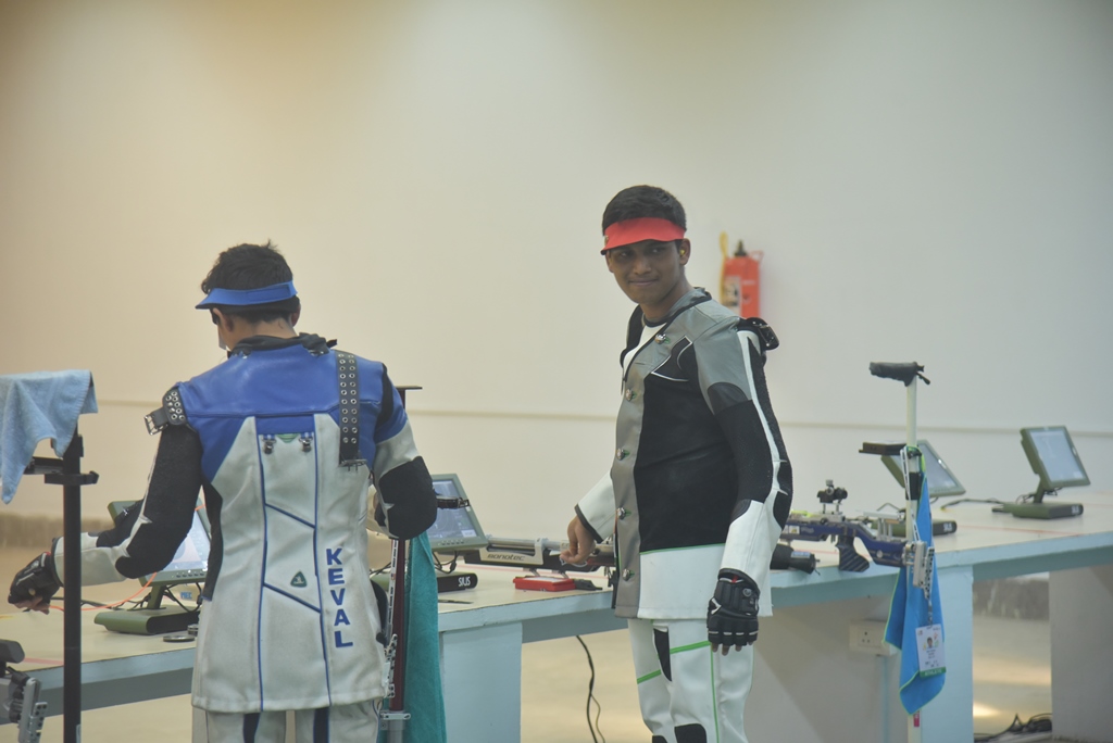 Gold medal for Maharashtra's Rudraksha in shooting in Khelo India Youth Games