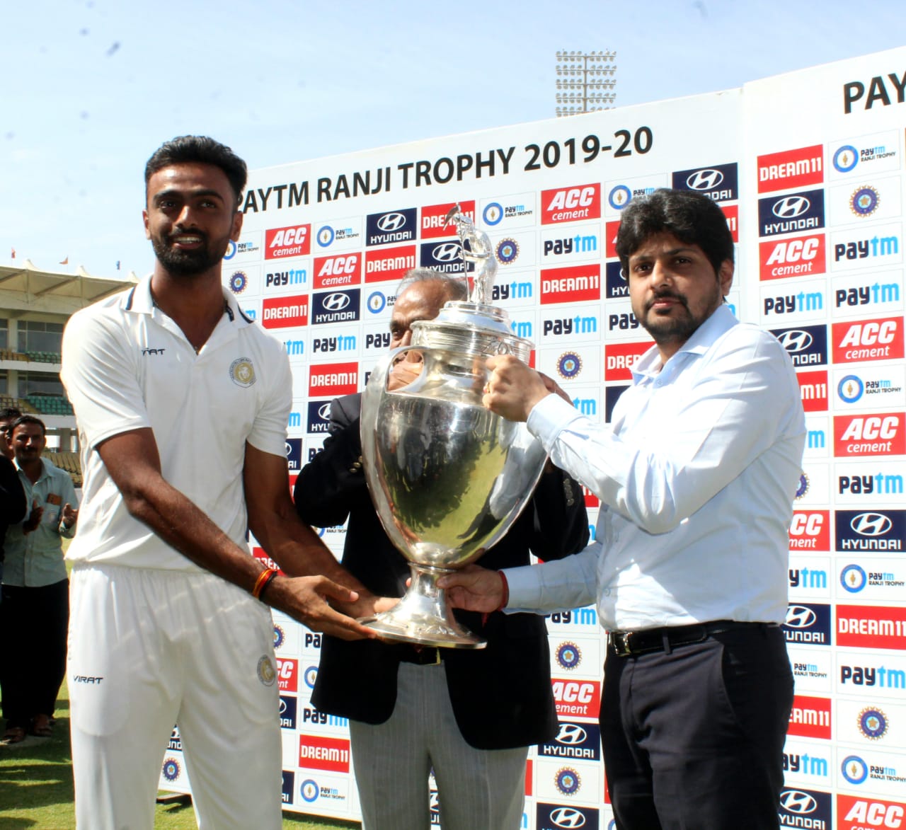 முதல்முறையாக ரஞ்சி கோப்பையைக் கைப்பற்றும் செளராஷ்ட்டிரா கேப்டன் உனாத்கட்