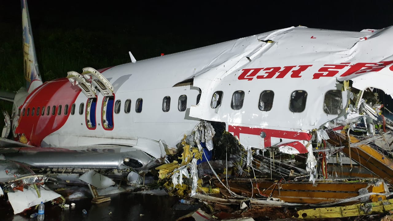 air india flight crash landing