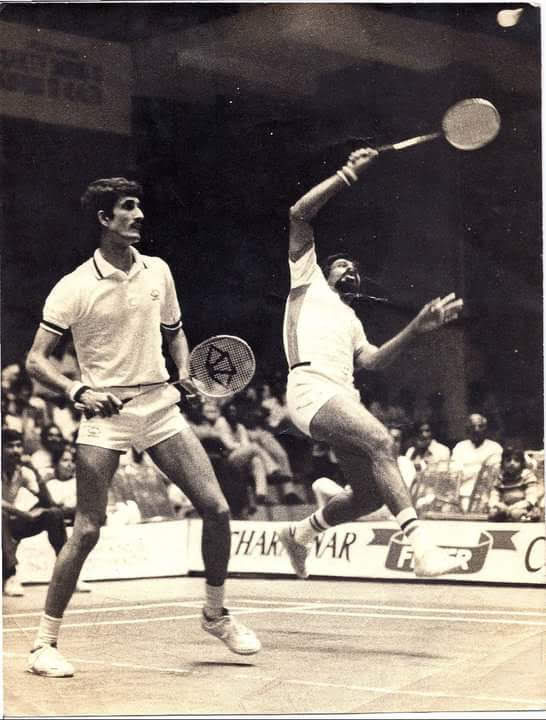 Leroy D'sa plays a lob shot as his partner Pardeep Gandhe keeps a vigil eye on opponents.