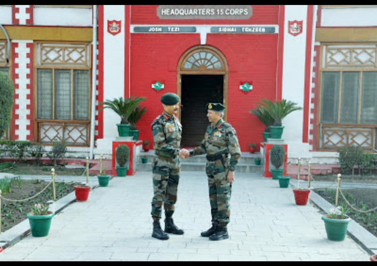 Lt Gen Raju to be new DGMO, hands over command of XV Corps to Lt Gen Pandey