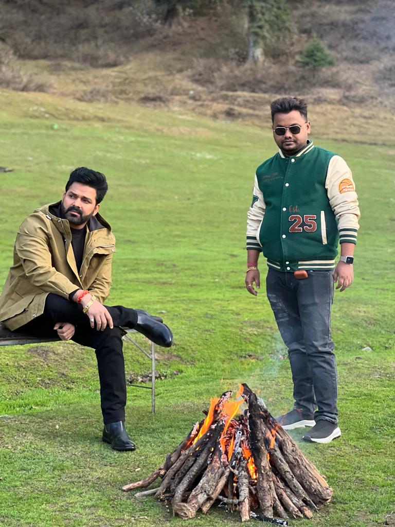 Pawan Singh new album shooting in Jammu Kashmir