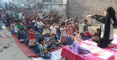 Geeta teaching yoga