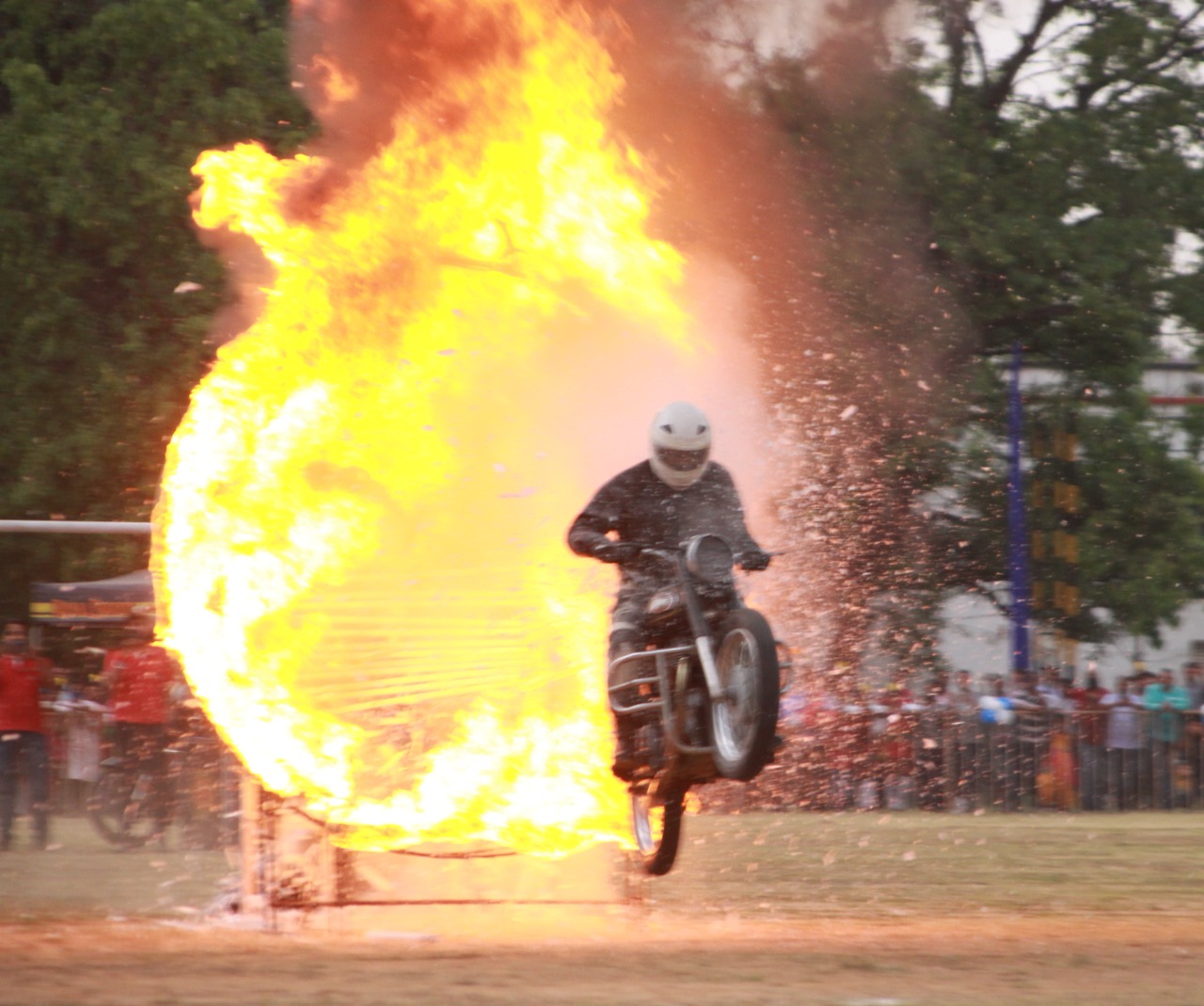 Jawans of BSF Academy Tekanpur showing tricks on bike in Ranchi