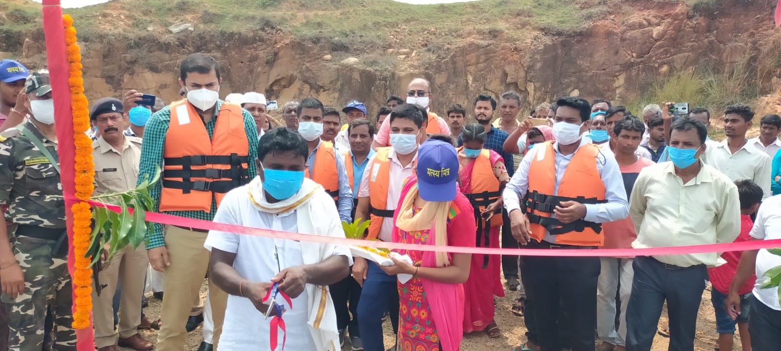 Fish farming started in ponds of closed stone mines in Dumka