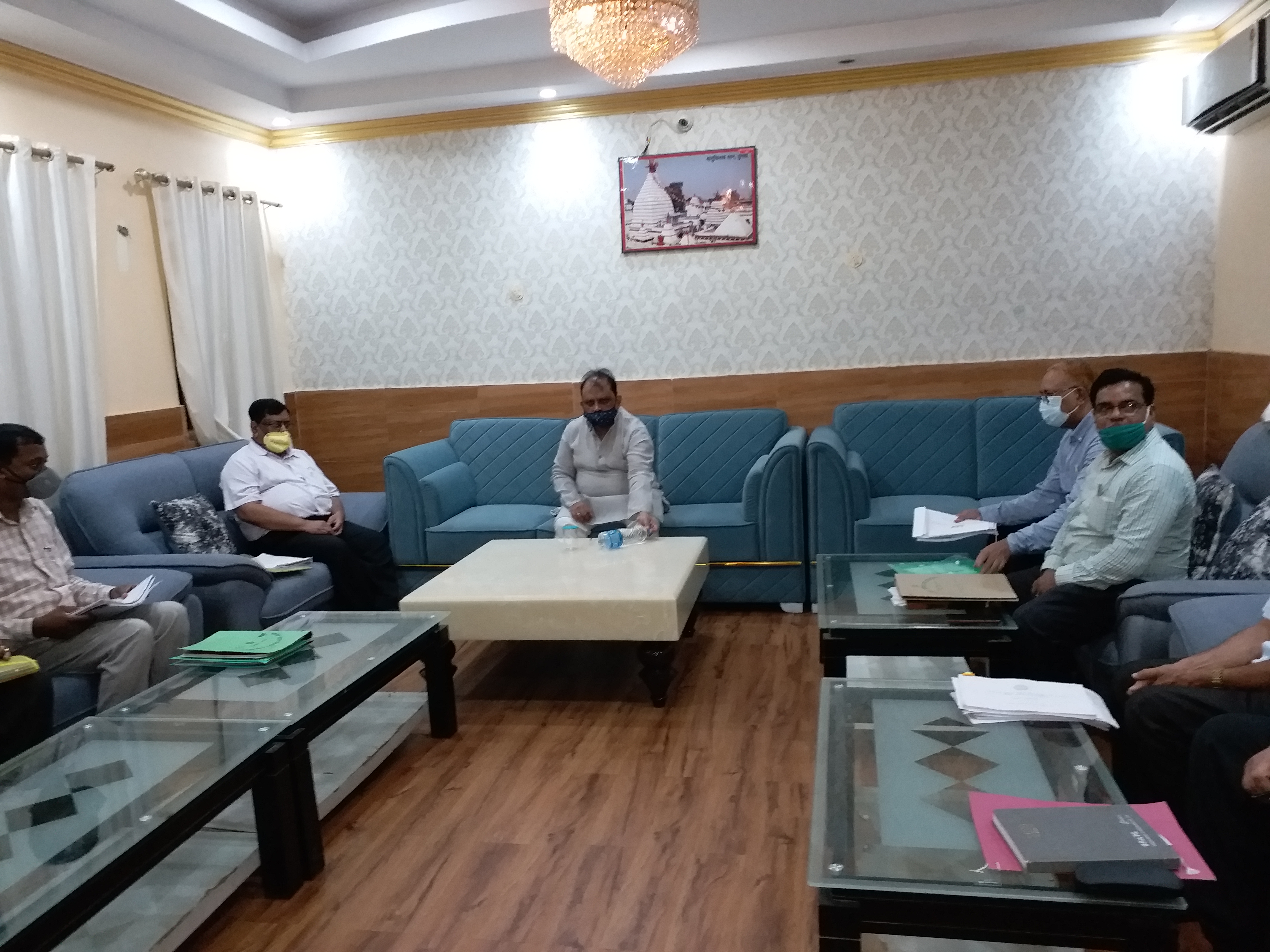 mithilesh thakur meeting with officers in dumka, मिथलेश कुमार ठाकुर ने दुमका में की बैठक