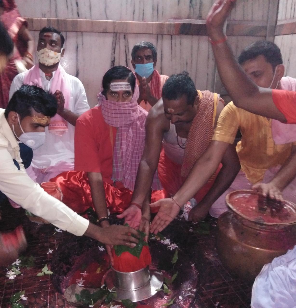 Sparsh Puja begins at Basukinath Temple in Dumka