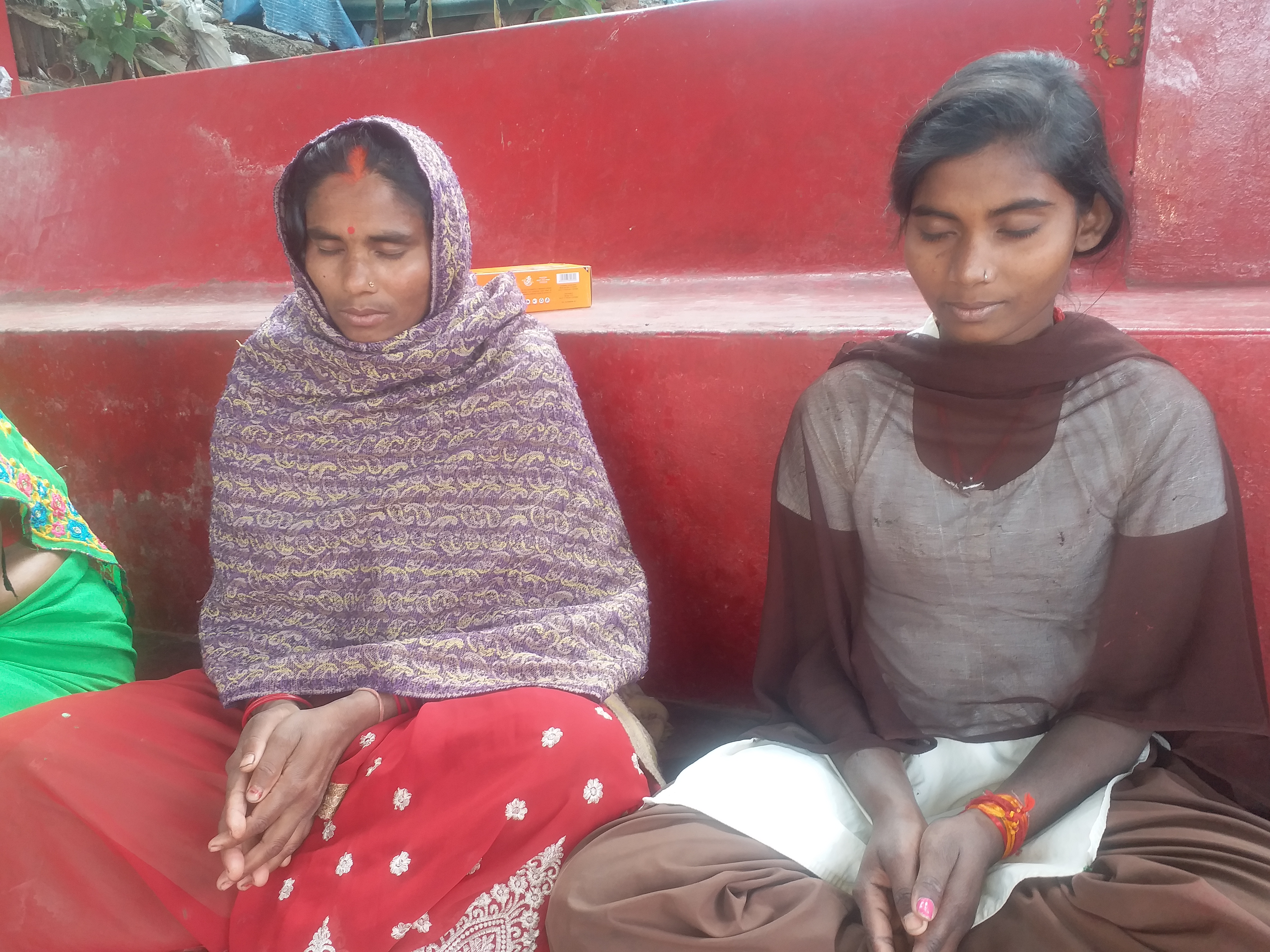 Unique tradition of devotees dharna at Basukinath temple in Dumka