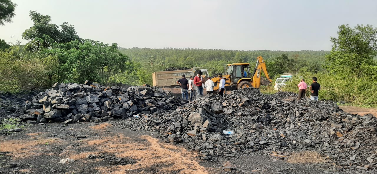 Administration action on illegal coal business in Dumka