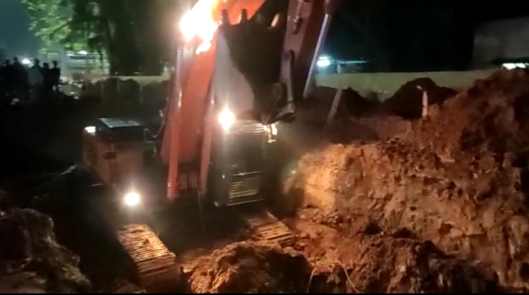 worker died due to soil subsidence in jamshedpur