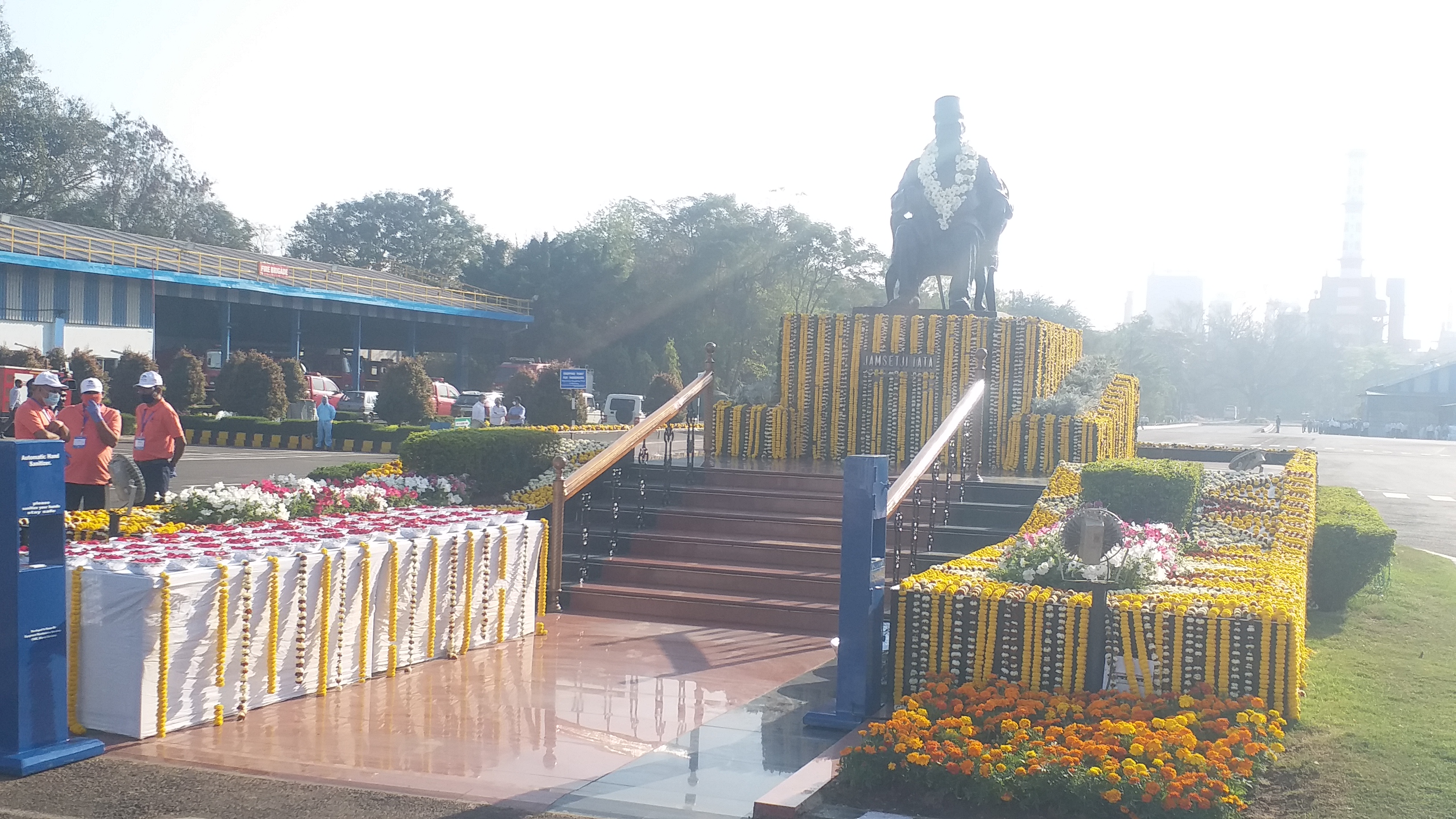 1 minute silence is observed in Tata group company on Founder's Day in jamshedpur