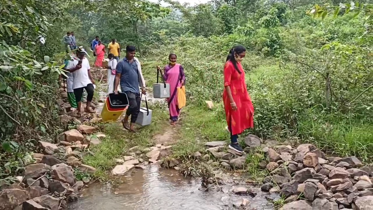 Vaccination in Dahikocha village of Ghatshila