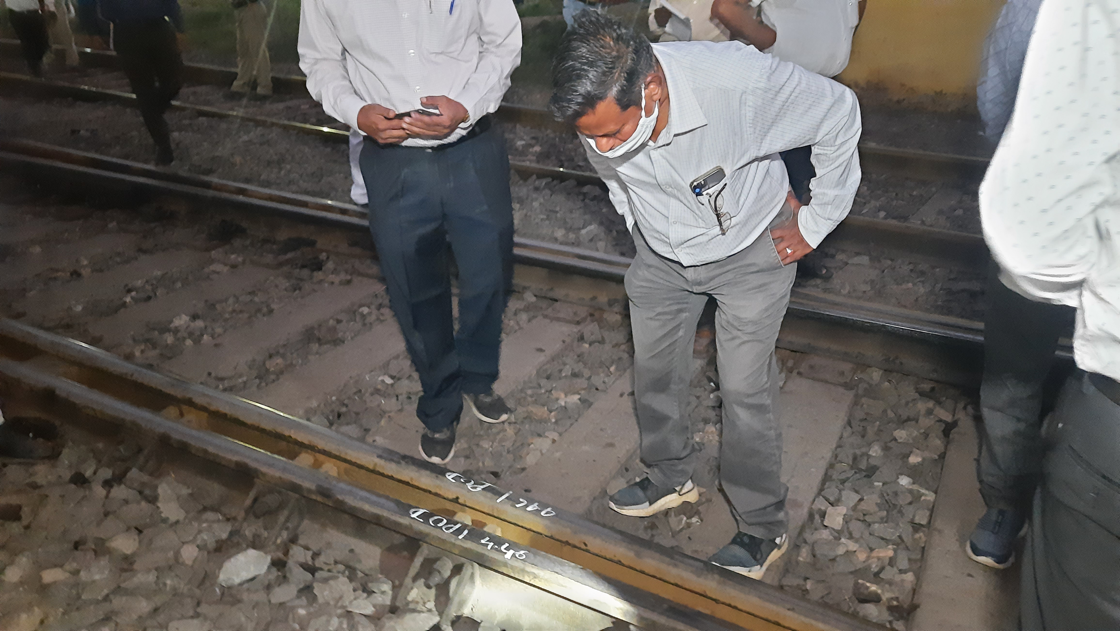 train accident in tatanagar station General coach of Mumbai Howrah Express derails