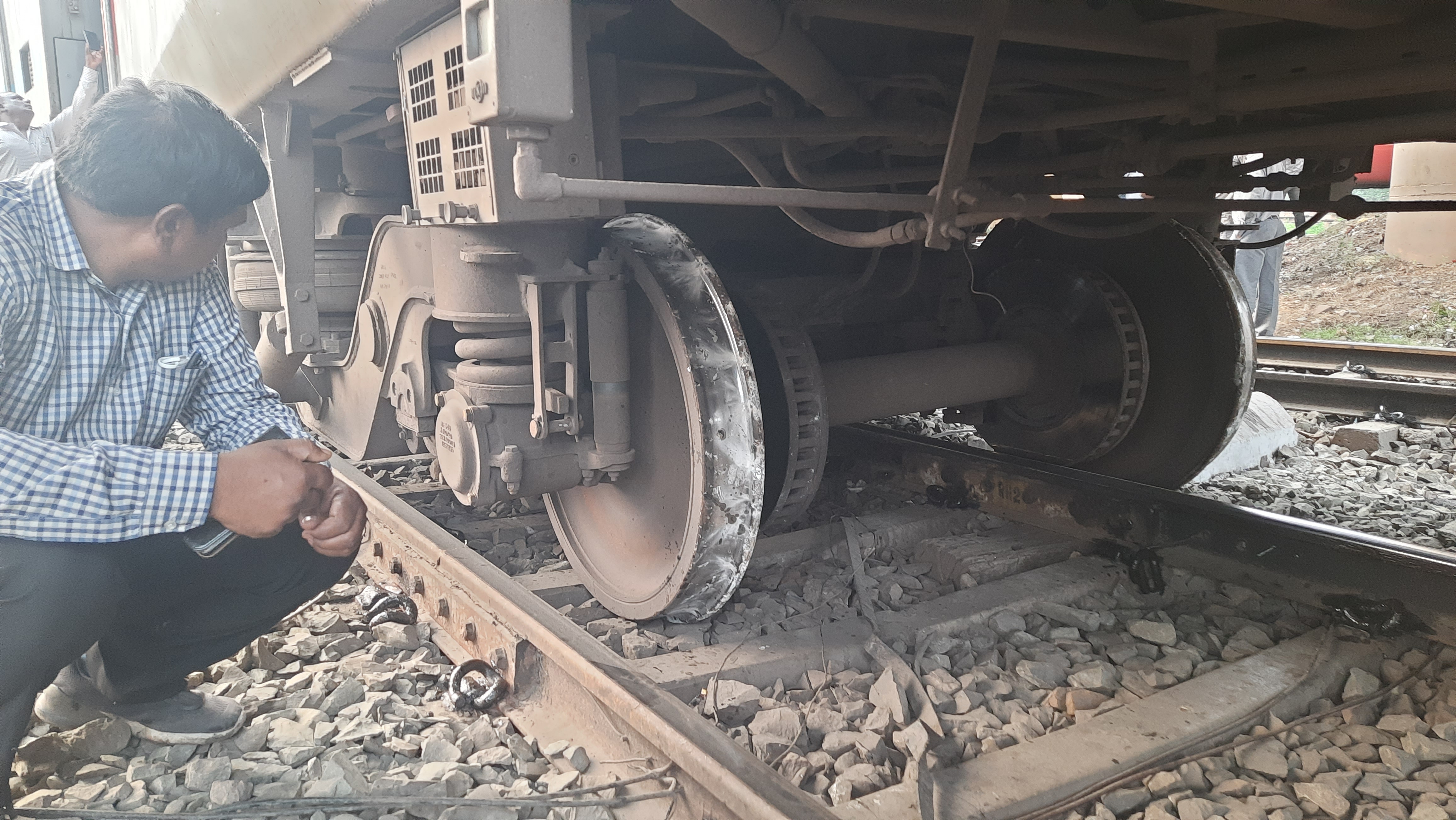 train accident in tatanagar station General coach of Mumbai Howrah Express derails