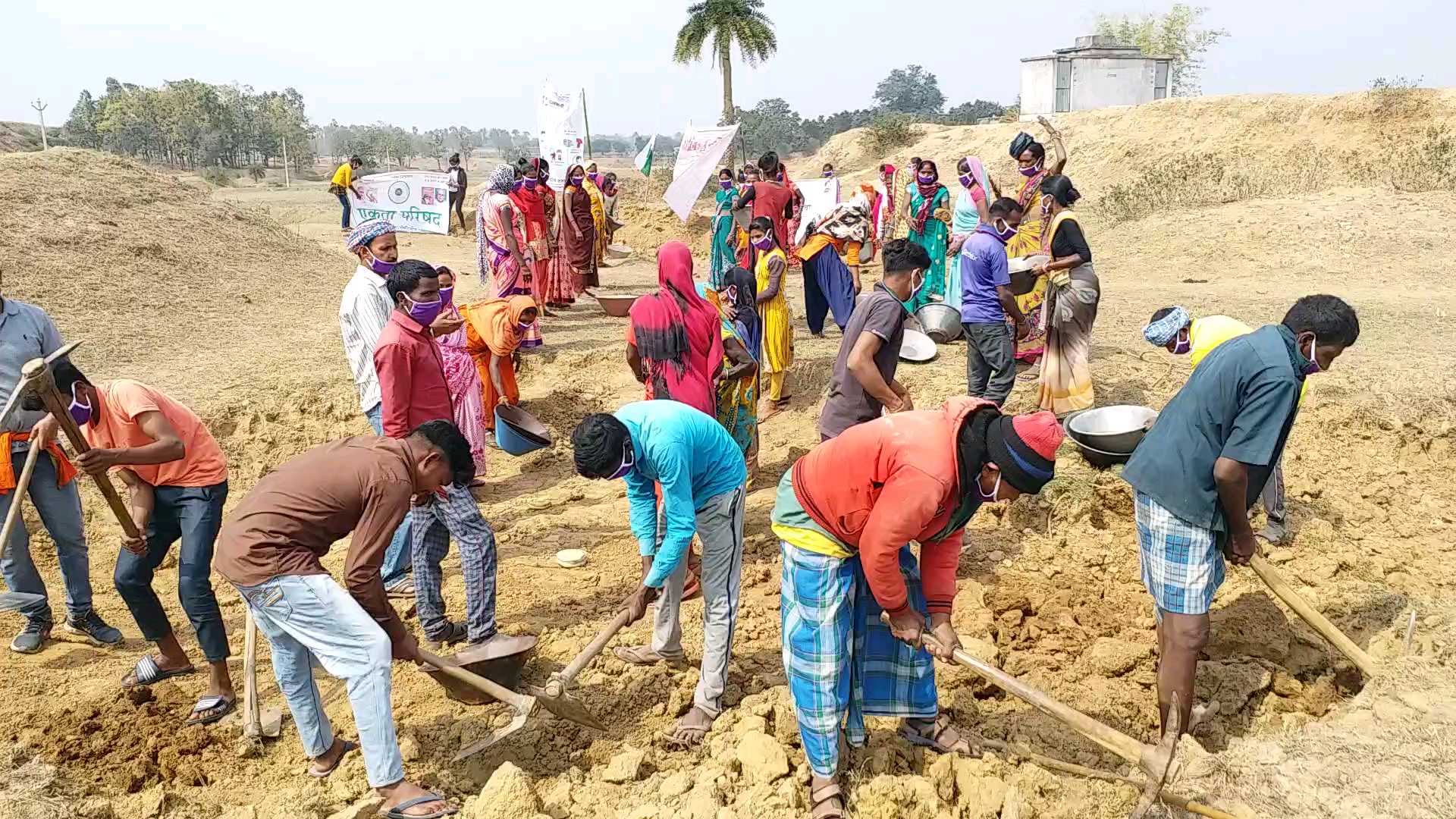 100 meter long pond construct continous in Giridih