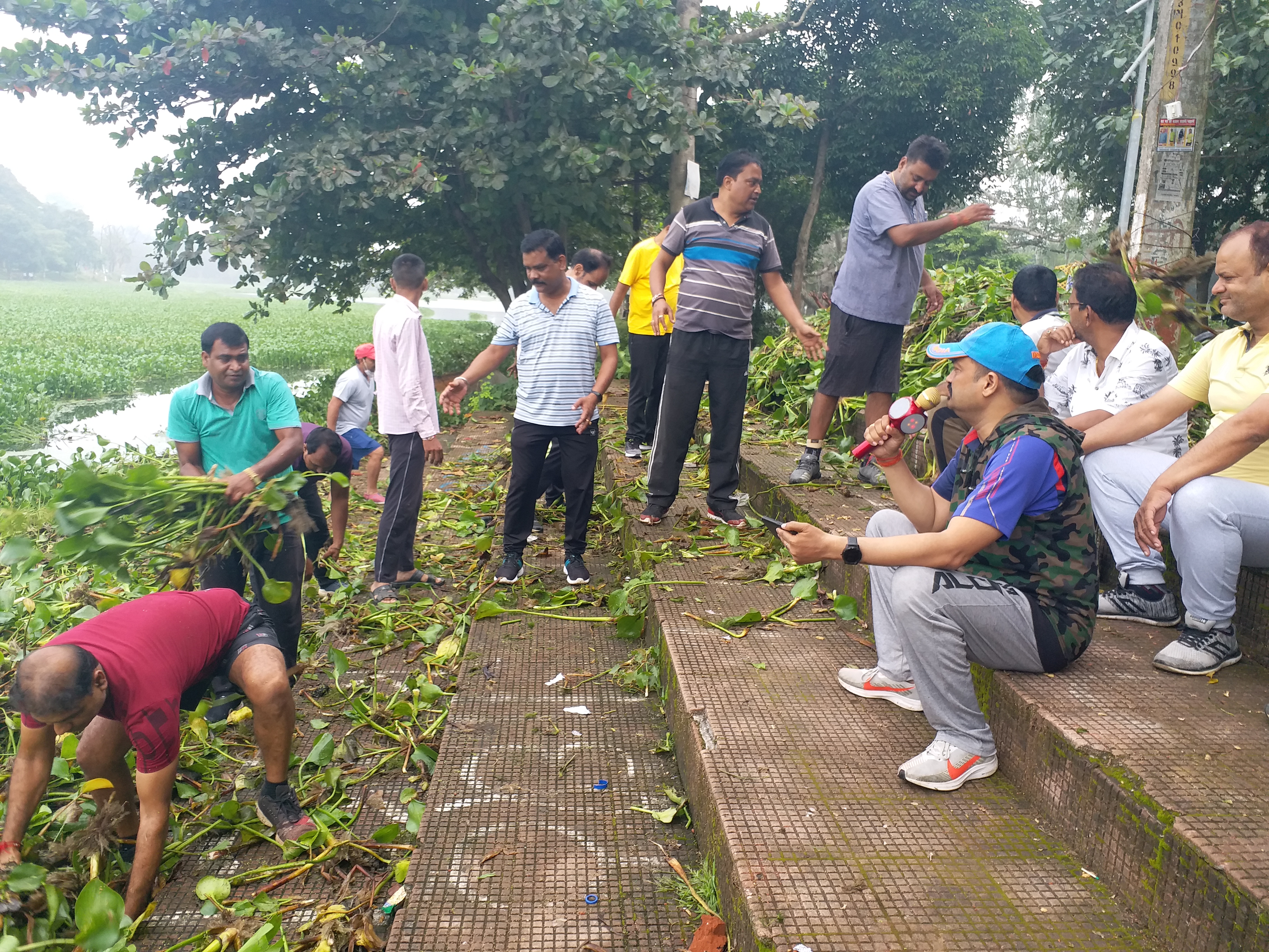 Youth started cleaning lakes in Hazaribag