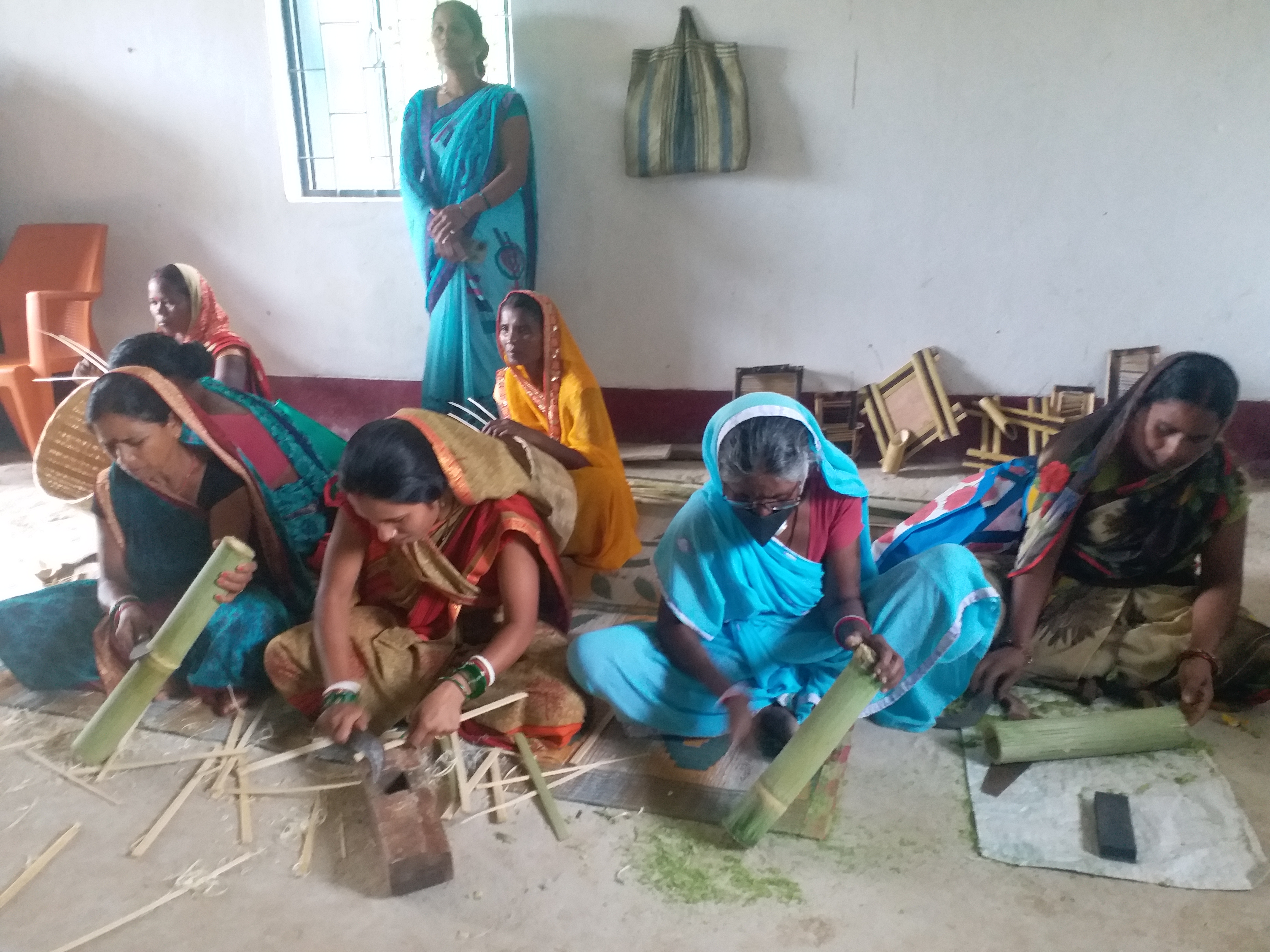 women becoming self-dependent by making goods from bamboo in hazaribag