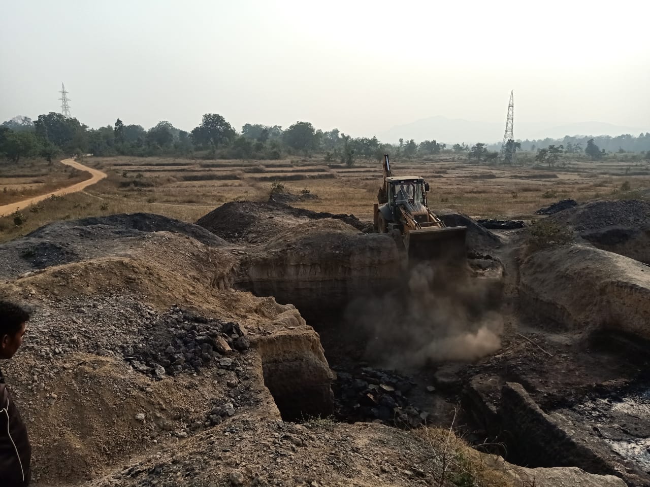 sdpo-takes-action-against-illegal-coal-smugglers in hazaribag