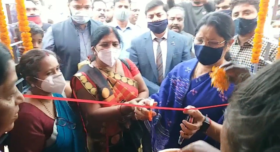 Union Minister of State for Education Annapurna Devi also inaugurated the Model Anganwadi Center at Lochanpur in the district on Sunday.