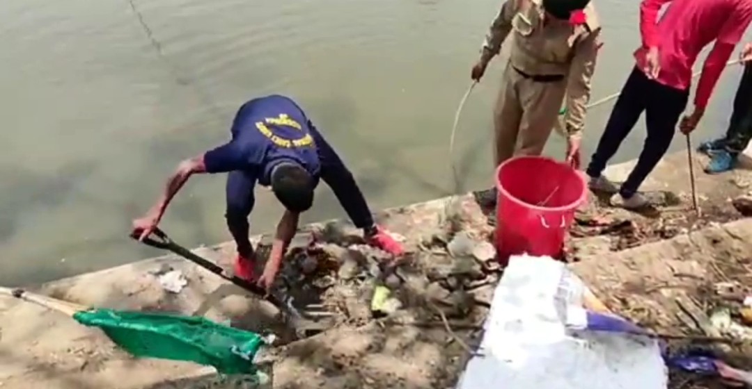 NCC cadets cleanliness drive in Koderma