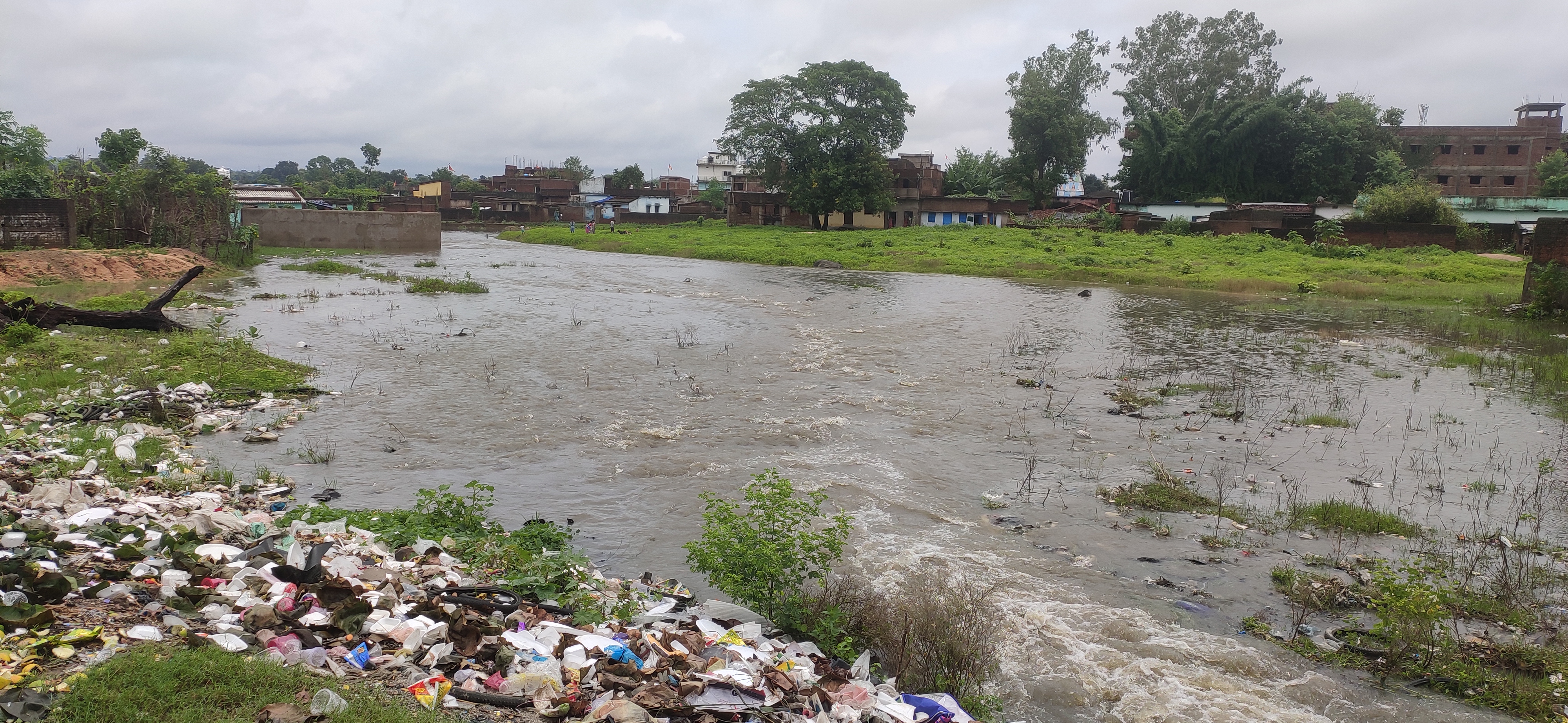 heavy rain  in latehar