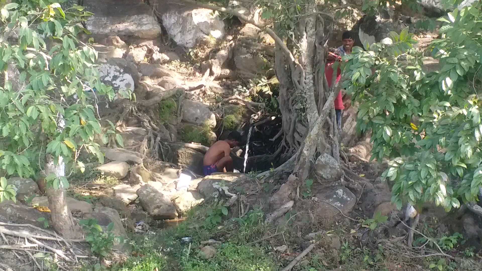 Healing properties waterfall in Latehar bathing in spring of Vishrampur for skin diseases cures!