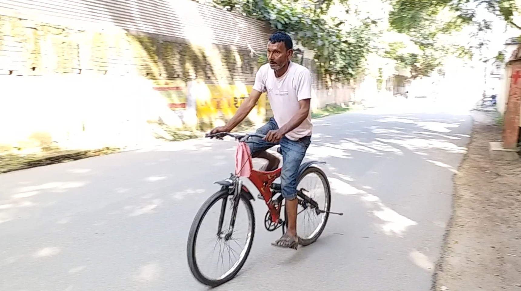 Increased demand for bicycles in jharkhand, Increased sales of bicycles in lohardaga, Demand for bicycle in lohardaga, कोरोना काल में बढ़ी साइकिल की मांग, लोहरदगा में साइकिल की बढ़ी बिक्री, लोहरदगा में साइकिल की मांग