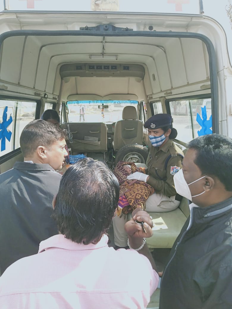 Baby Birth in Train