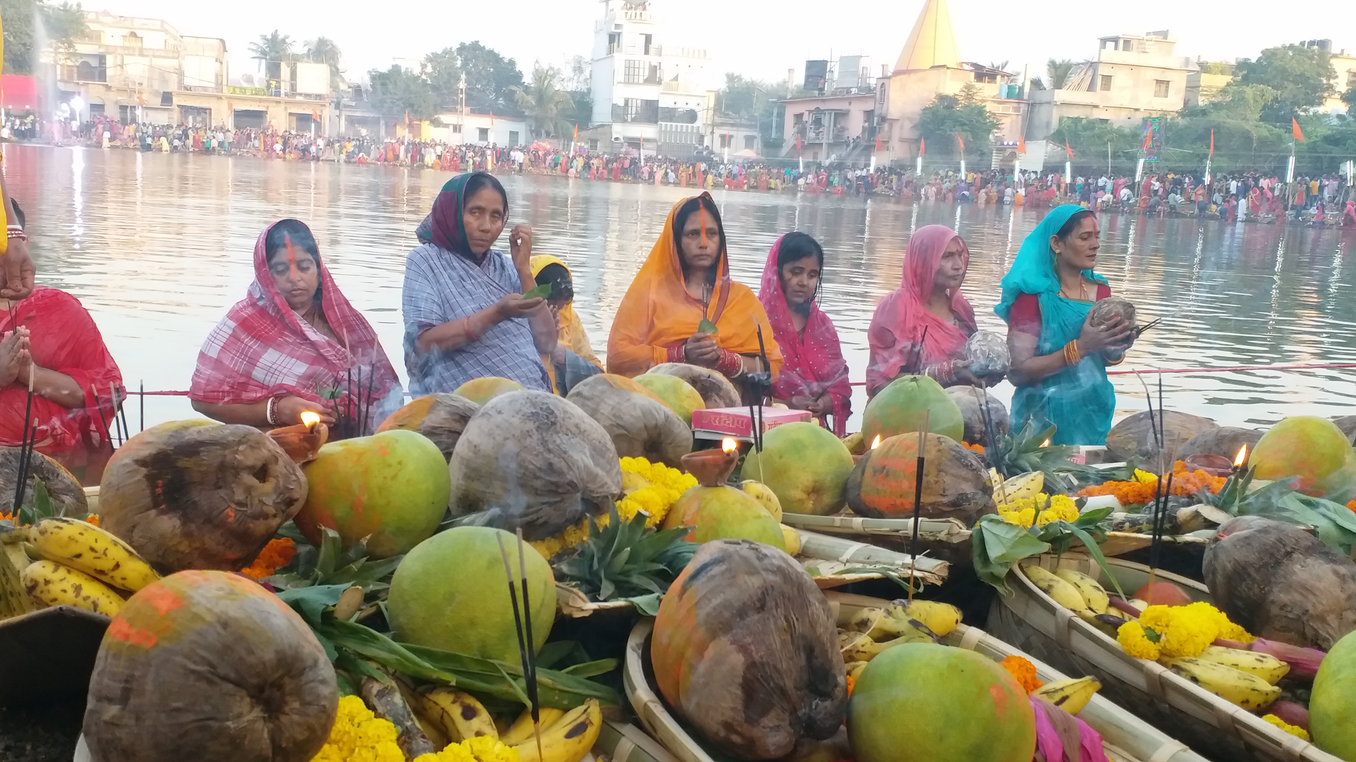 chhath-puja-2021-first-arghya-to-lord-surya-offered