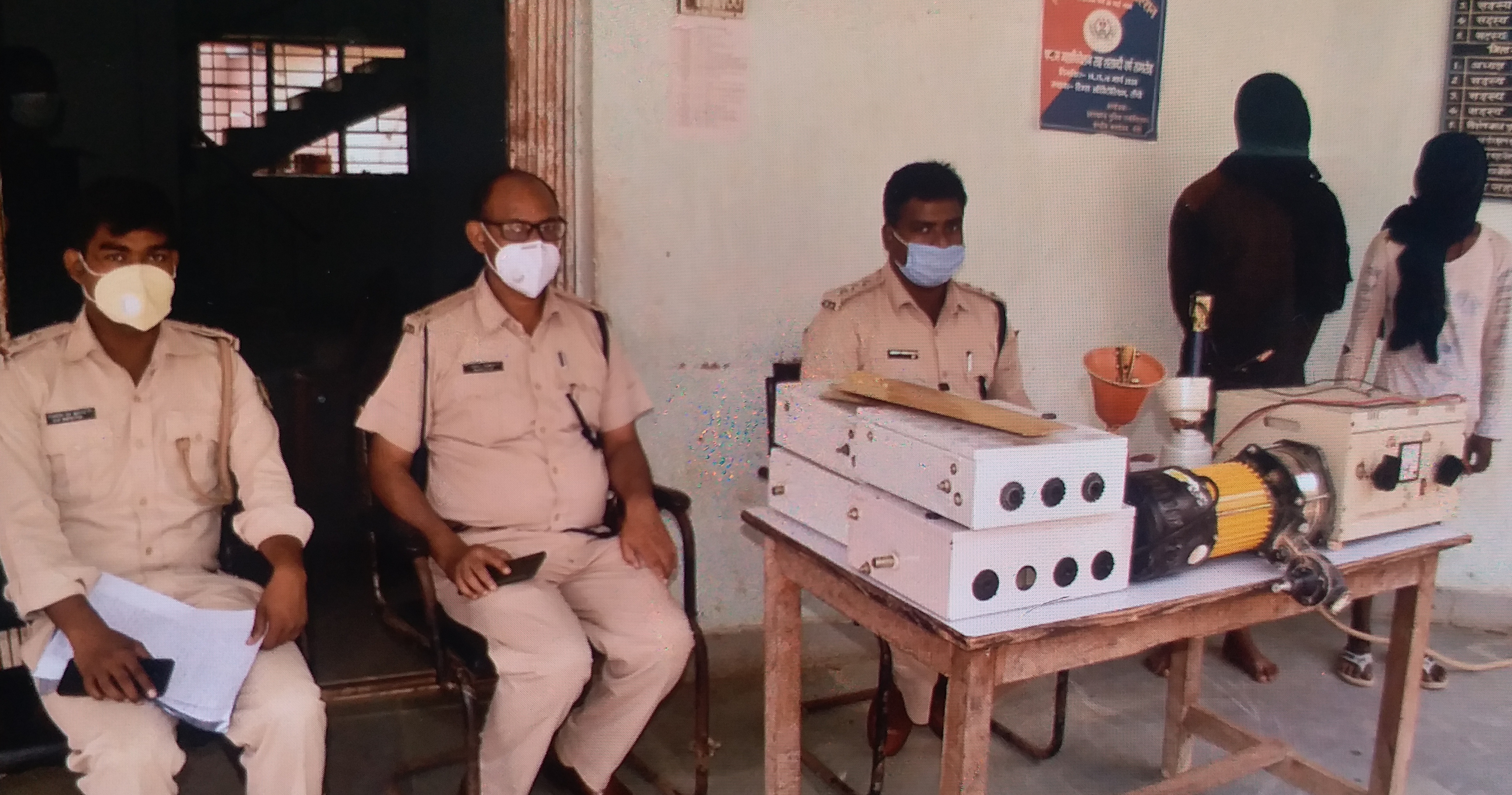 Two members of interstate thief gang arrested in palamu