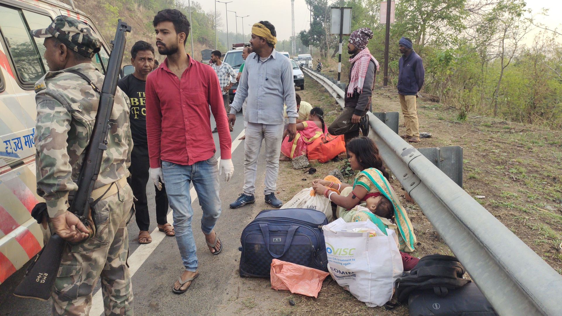 Accident in Ramgarh: માર્ગ અકસ્માતમાં ત્રણના મોત અને ચોવીસથી વધુ ઘાયલ