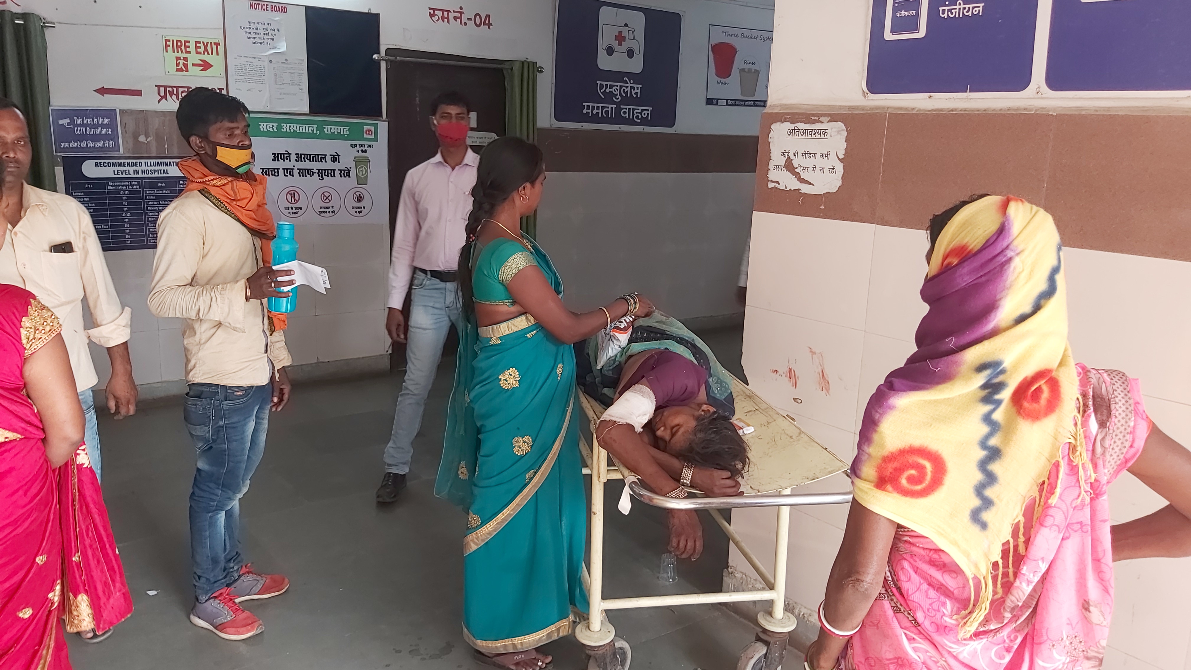 20 injured in a road accident in ramgarh