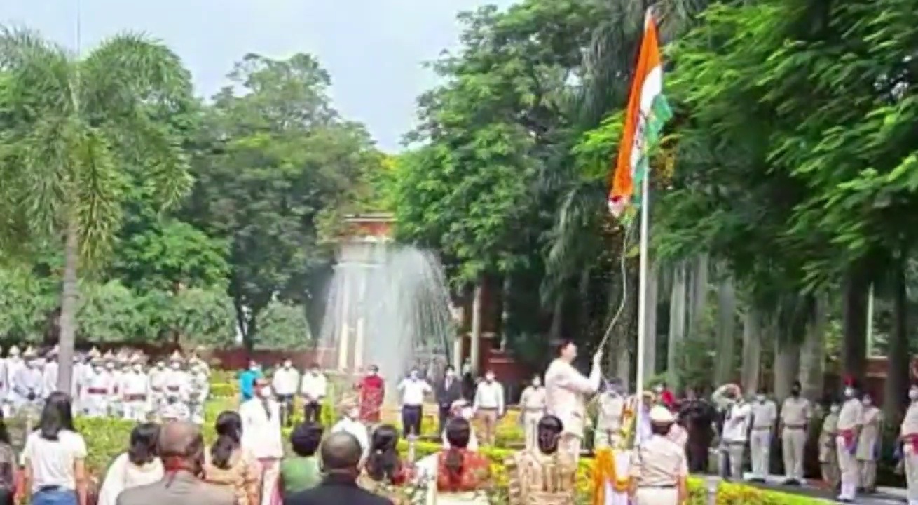 75th Independence Day celebration in Jharkhand Chief Justice hoisted tricolor in Jharkhand High Court premises