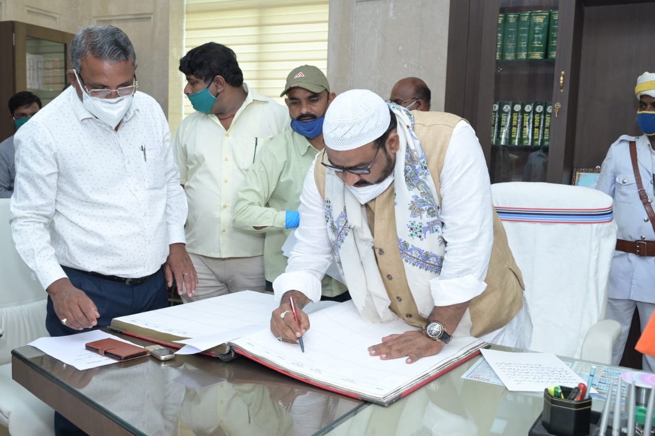 mla-hafijul-ansari-take-oath-as-member-of-legislative-assembly