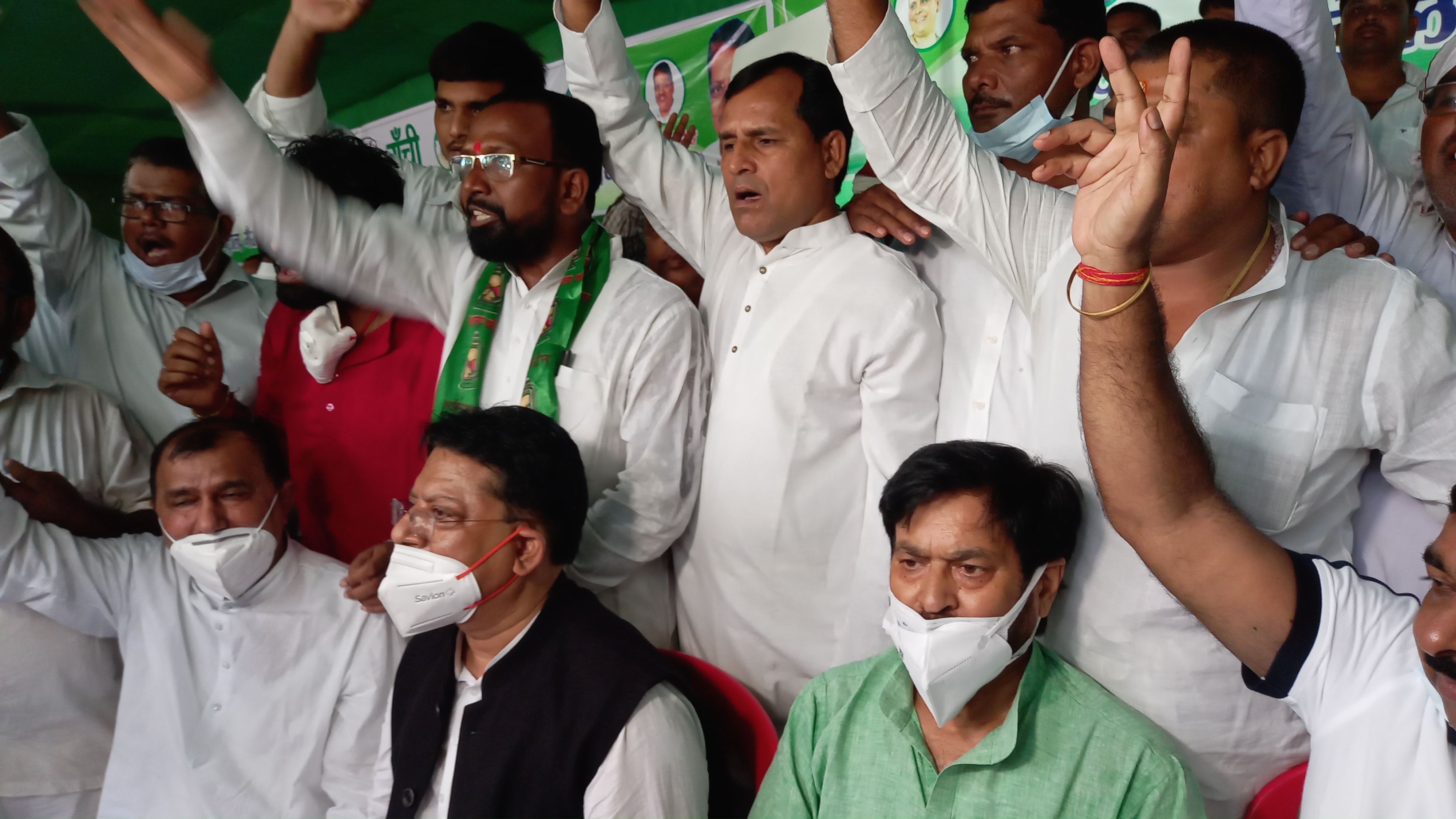 Jharkhand RJD protested against Central Government in Ranchi