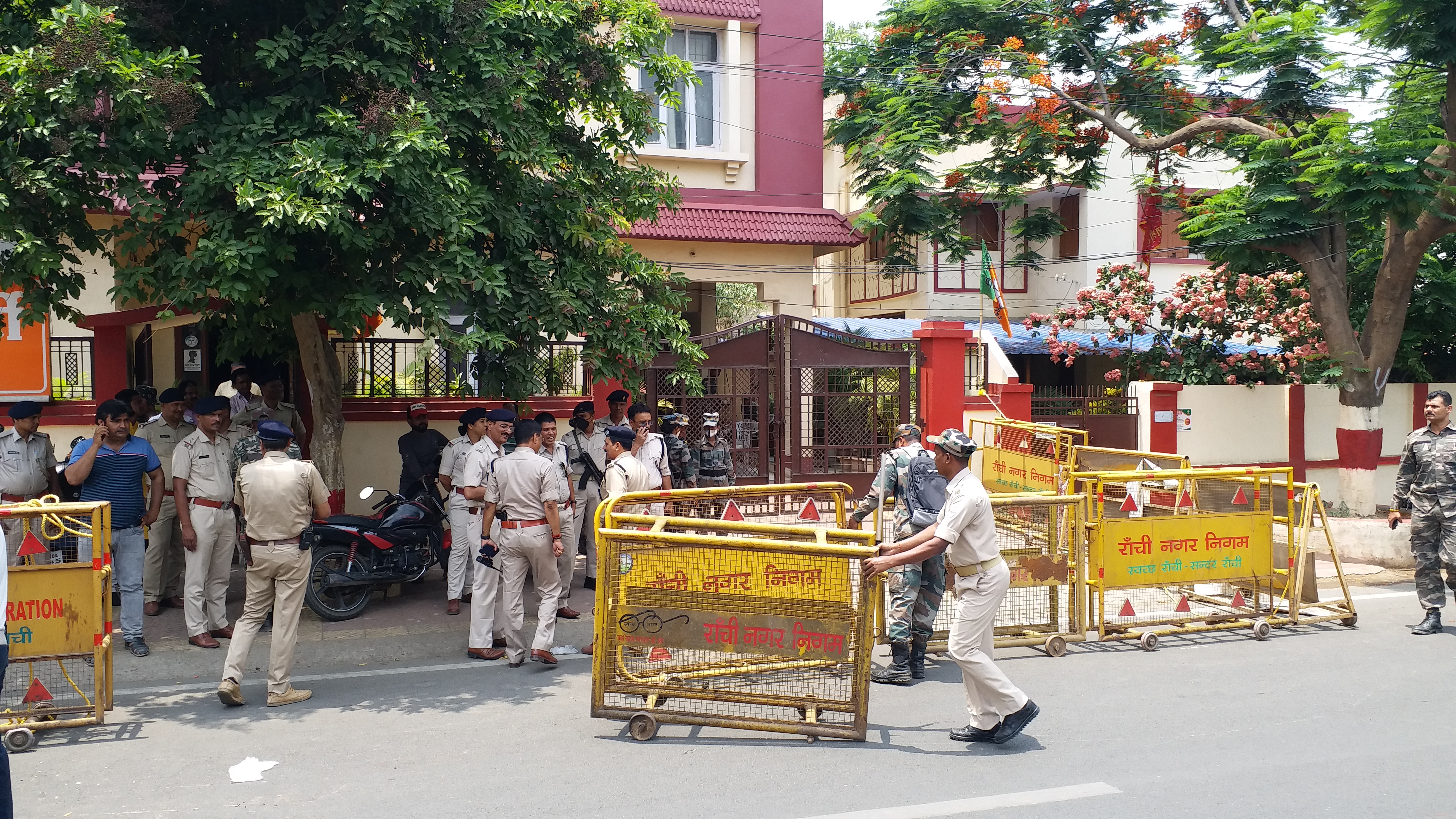 jmm-preparing-for-protest-in-front-of-bjp-office-in-ranchi