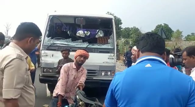 Accident by CRPF vehicle during campaign procession of Mukhiya candidate in ranchi