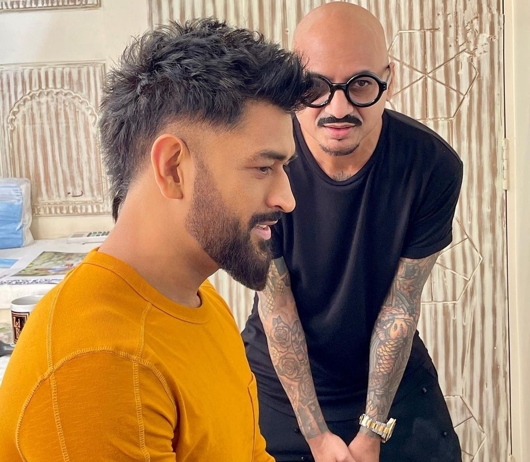 ms dhoni new look hairstyle