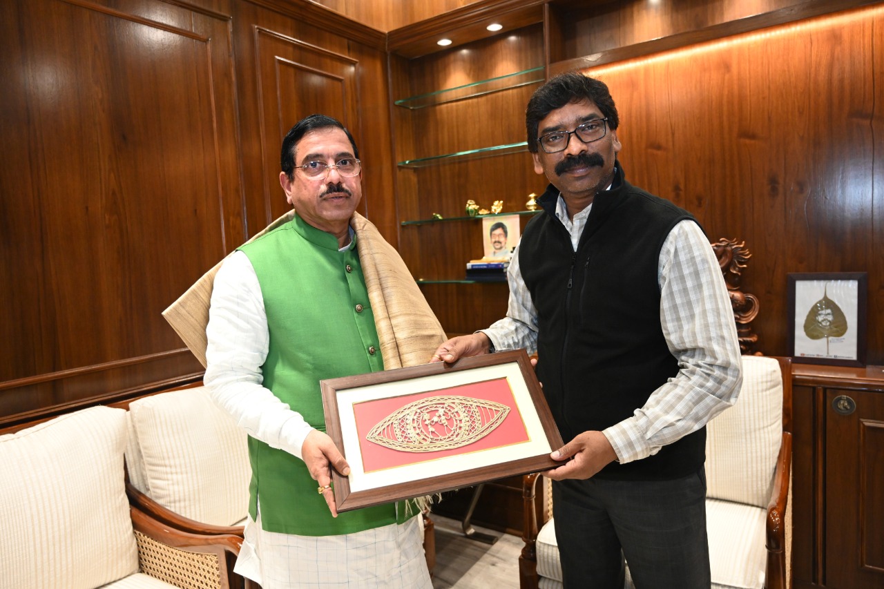 cm-hemant-soren-meeting-with-coal-minister-prahlad-joshi-in-ranchi