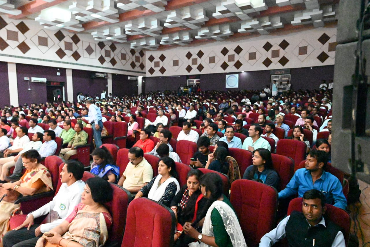 Governor Ramesh Bais at National Naturopathy Seminar in ranchi