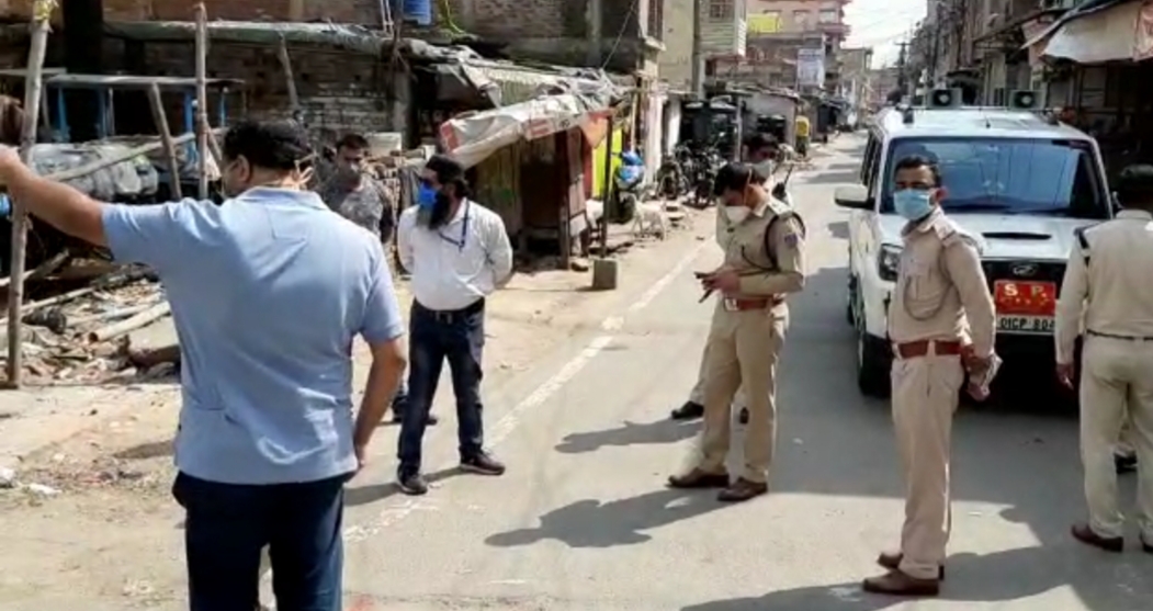 रांचीः हिंदपीढ़ी में उपद्रव के नामजद आरोपी फरार, तलाश में पुलिस, इलाके में पुलिस की दबिश