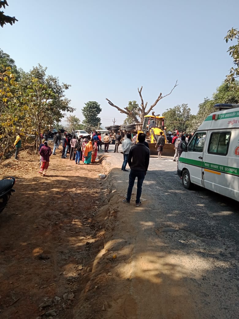 Road accident in Kolebira Simdega