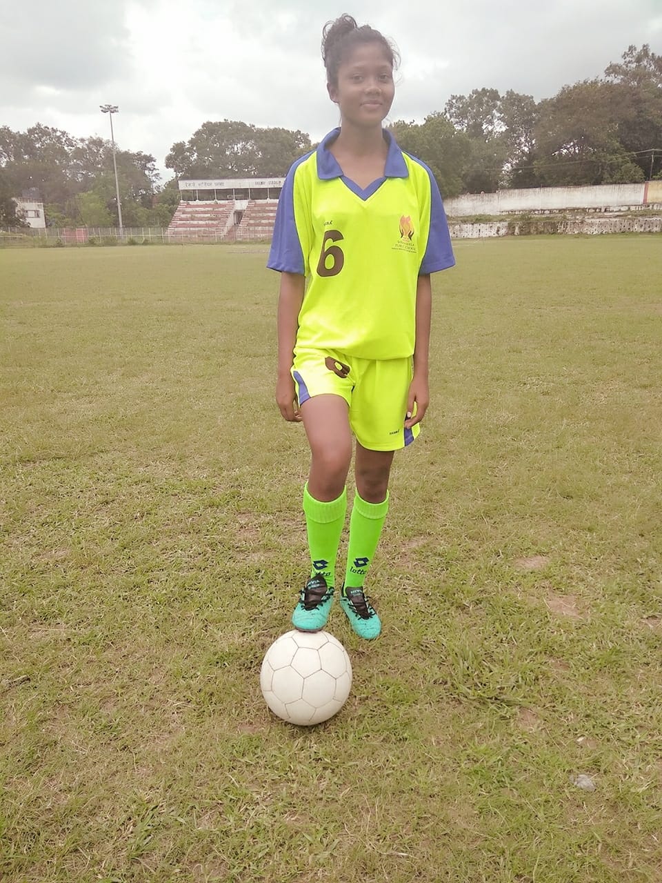 two-players-of-simdega-selected-for-indian-womens-football-camp